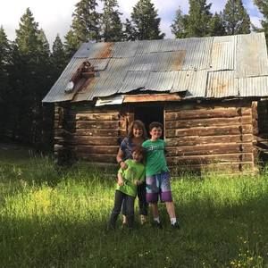 Meet your Posher, Debbie